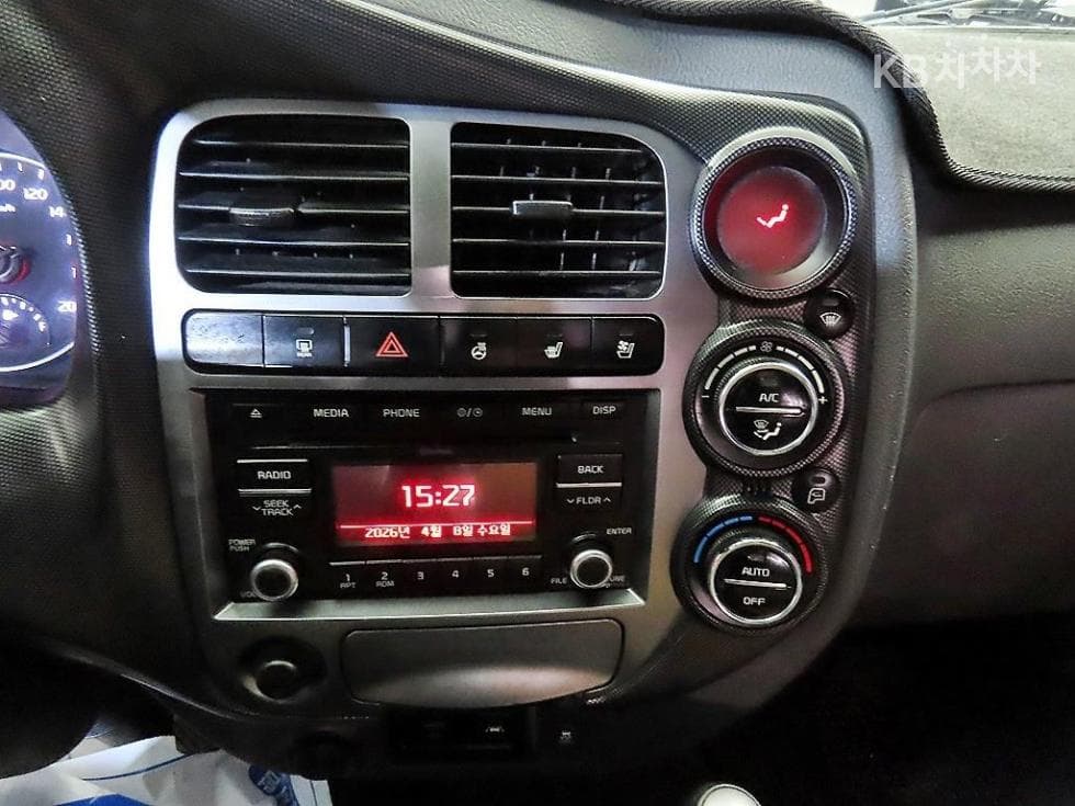Kia The New (facelift) Bongo 3 (light truck)1 Ton Double Cab 장축 4WD GL - 12