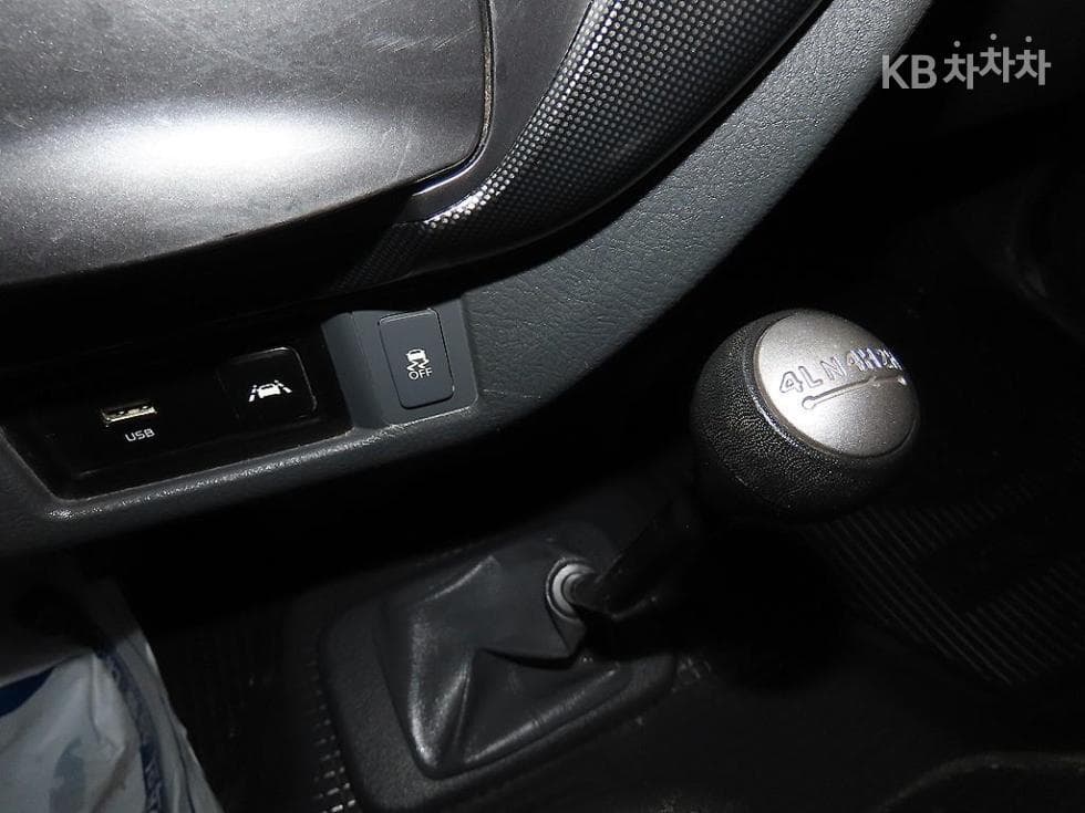 Kia The New (facelift) Bongo 3 (light truck)1 Ton Double Cab 장축 4WD GL - 14