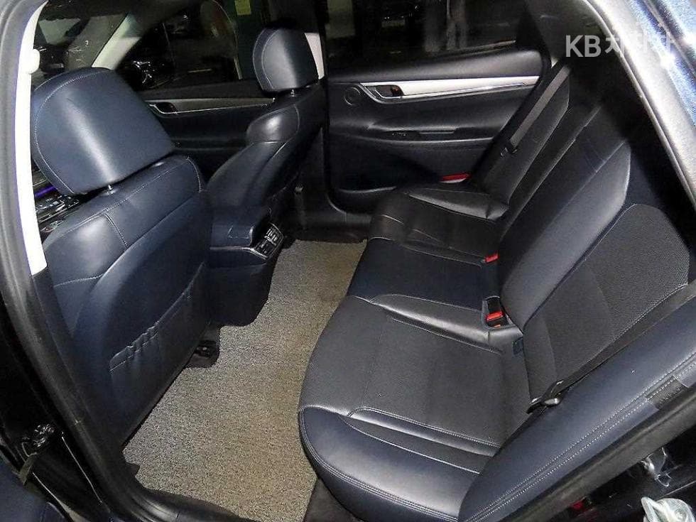 Hyundai The New (facelift) Grandeur (Azera)2.5 Premium 초이스 - 7