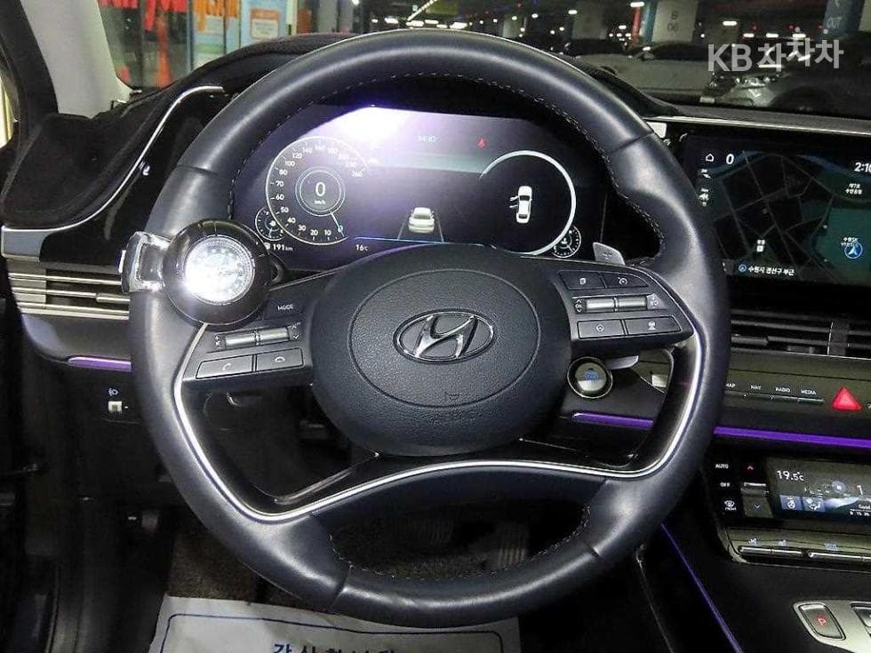 Hyundai The New (facelift) Grandeur (Azera)2.5 Premium 초이스 - 8