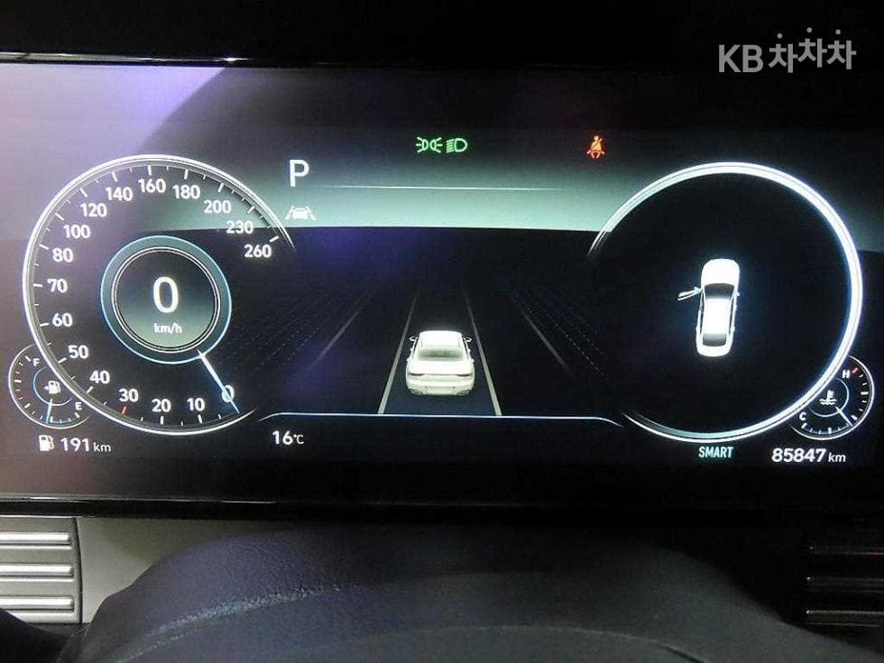 Hyundai The New (facelift) Grandeur (Azera)2.5 Premium 초이스 - 9