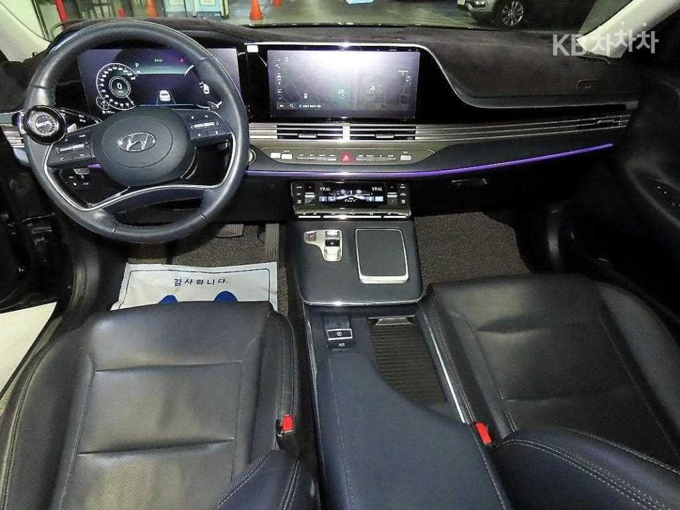 Hyundai The New (facelift) Grandeur (Azera)2.5 Premium 초이스 - 10