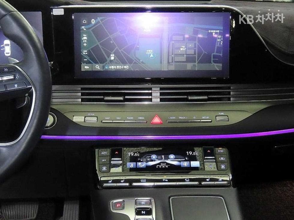 Hyundai The New (facelift) Grandeur (Azera)2.5 Premium 초이스 - 11