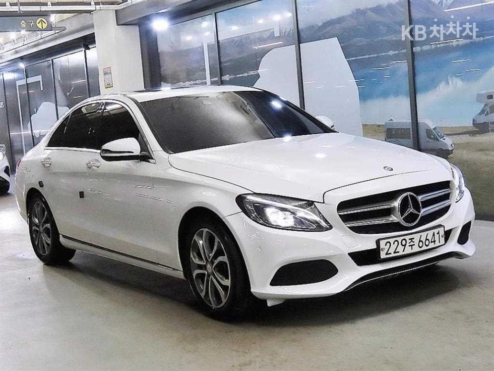 Mercedes-Benz The New (facelift) C-Class C220d Avantgarde W205(14~) - Image 1
