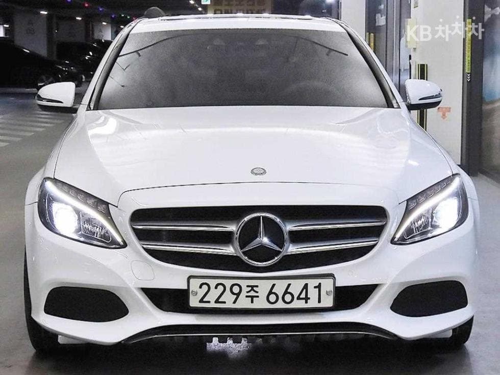 Mercedes-Benz The New (facelift) C-ClassC220d Avantgarde W205 - 2