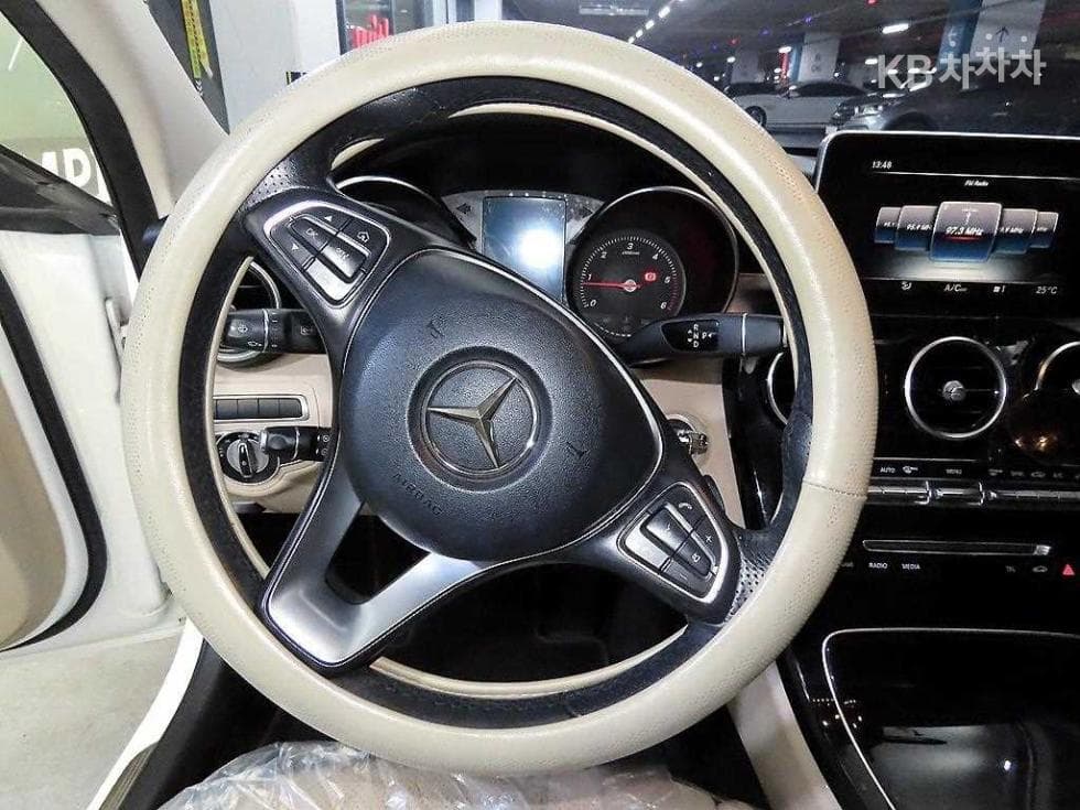 Mercedes-Benz The New (facelift) C-ClassC220d Avantgarde W205 - 9
