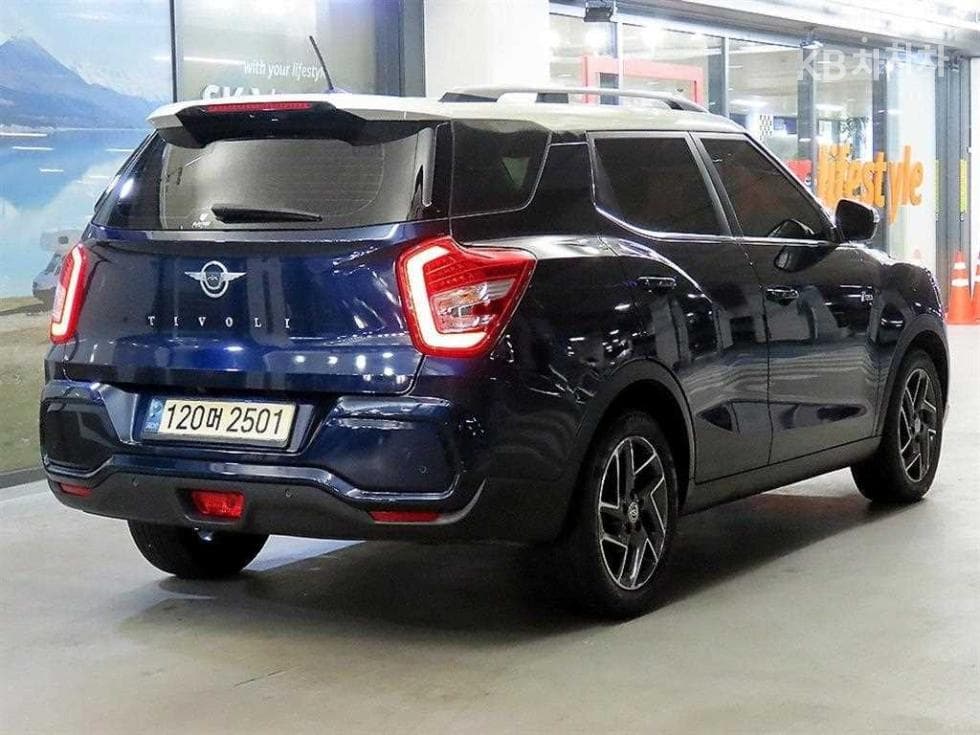 KG Mobility Tivoli Air(X150)1.5 Gasoline A3 - 4