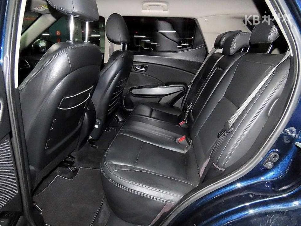 KG Mobility Tivoli Air(X150)1.5 Gasoline A3 - 7