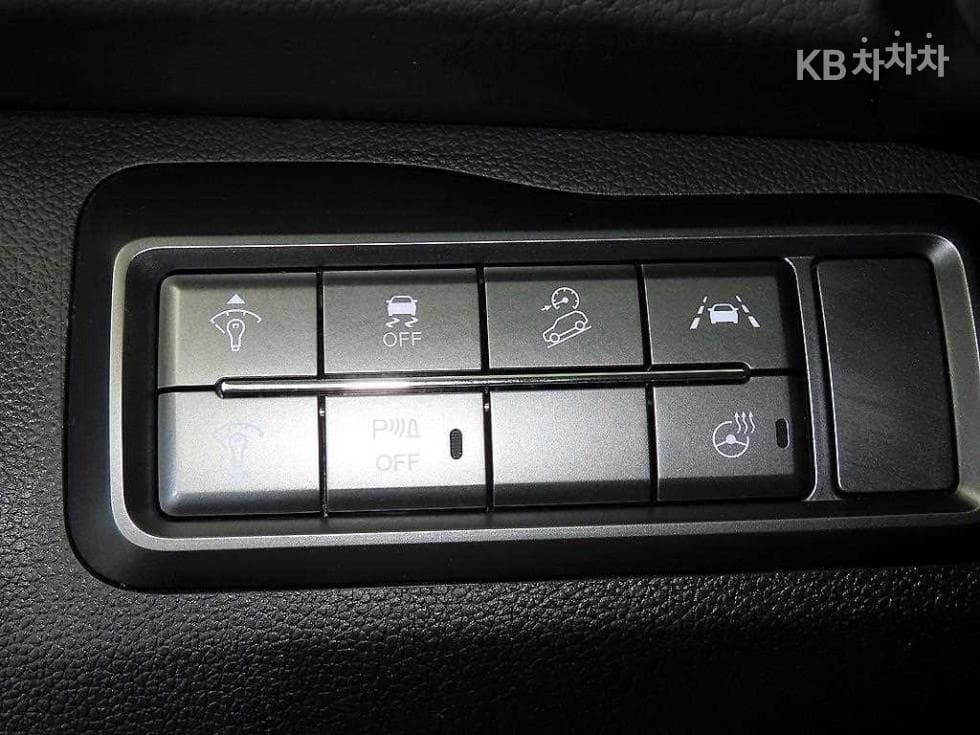 KG Mobility Tivoli Air(X150)1.5 Gasoline A3 - 14