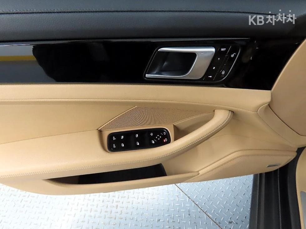 Porsche 파나메라 (971)2.9 4S Standard - 11