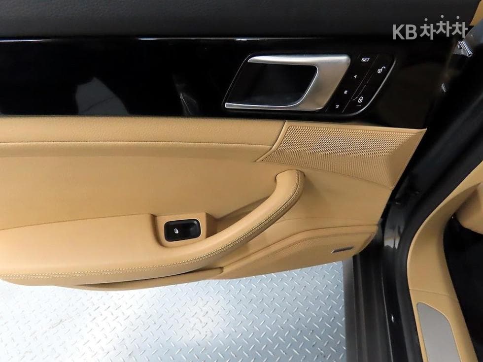 Porsche 파나메라 (971)2.9 4S Standard - 12