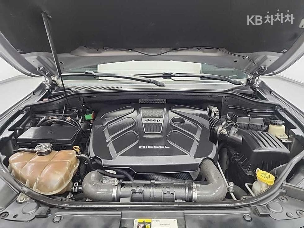 지프 그랜드 체로키Нов 3.0 CRD Лимитиран - 5