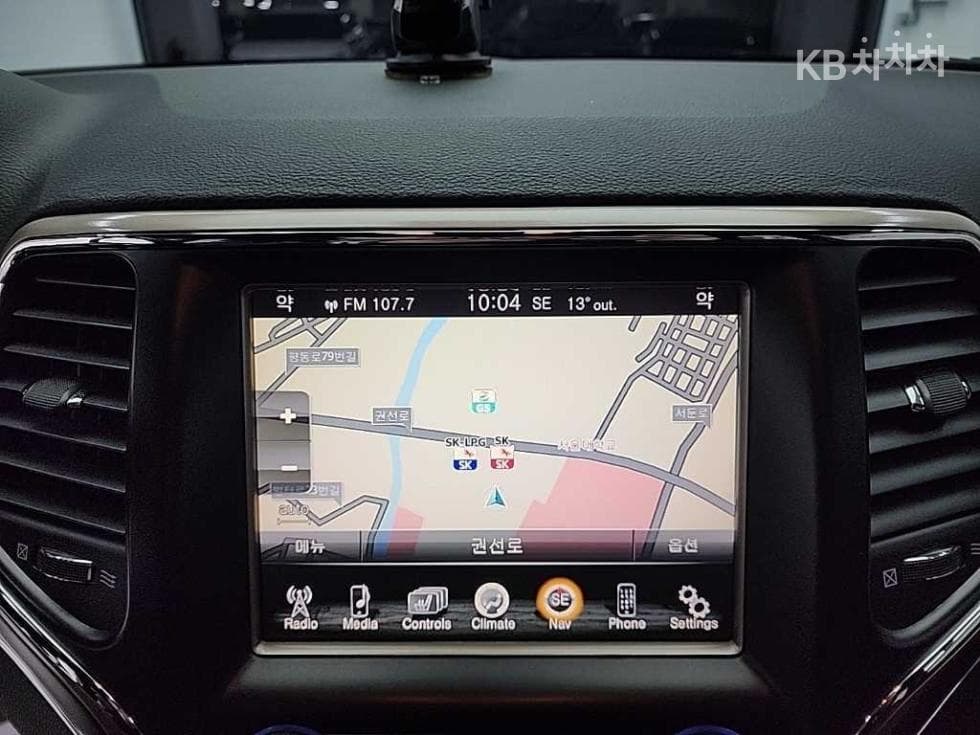 지프 그랜드 체로키Нов 3.0 CRD Лимитиран - 15
