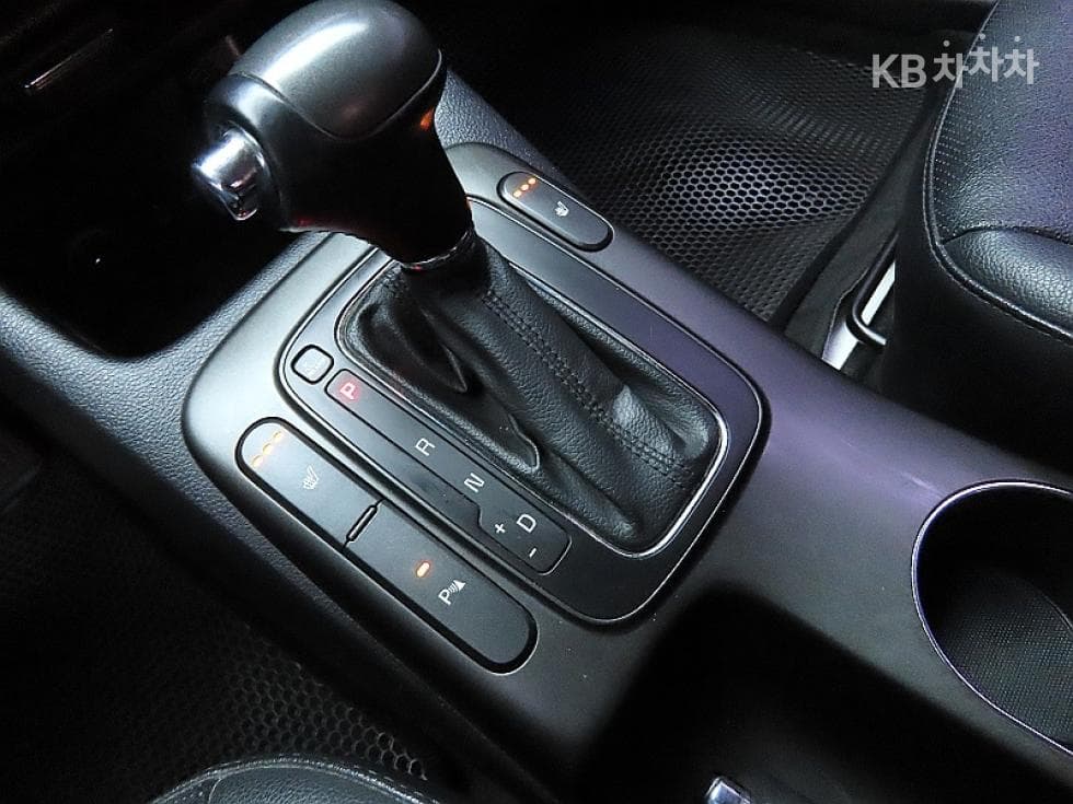 Kia K3Prestige - 9