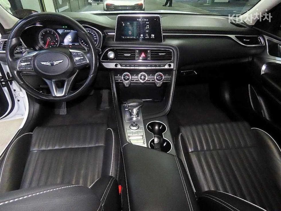 Genesis G702.0T AWD Elite - 10