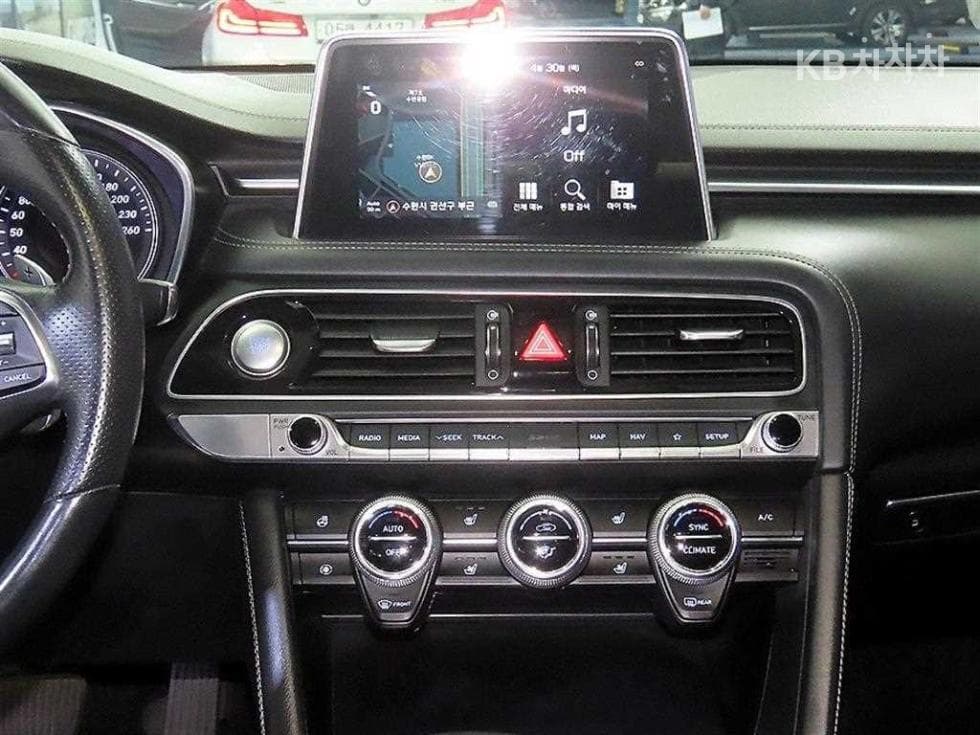 Genesis G702.0T AWD Elite - 11