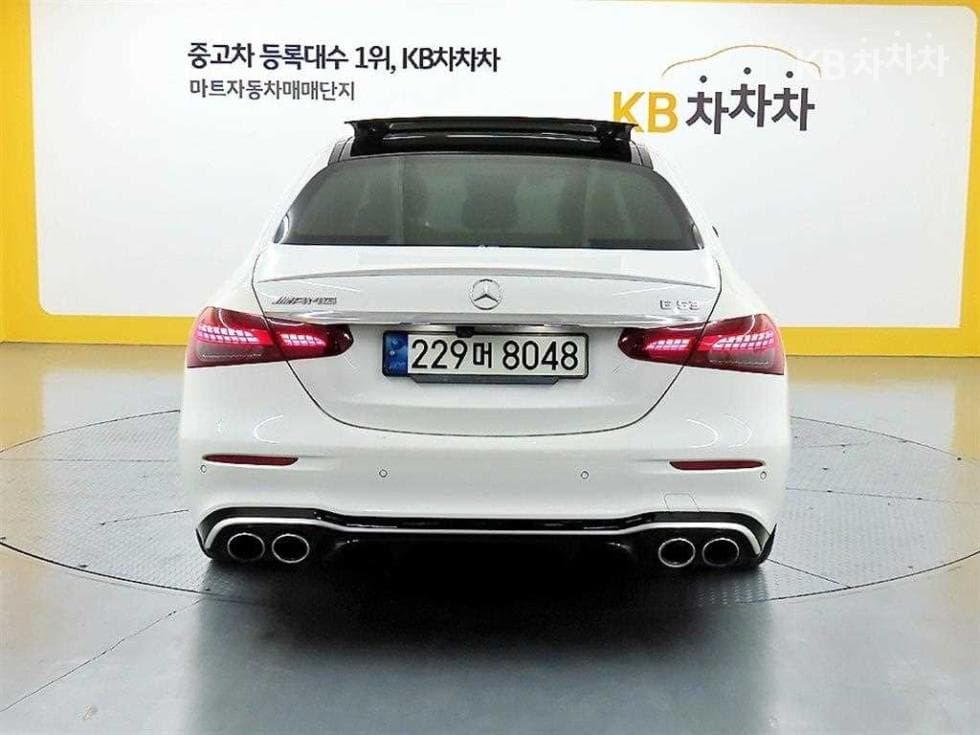 Mercedes-Benz E-Class (W213)E53 AMG 4MATIC+ Standard - 3