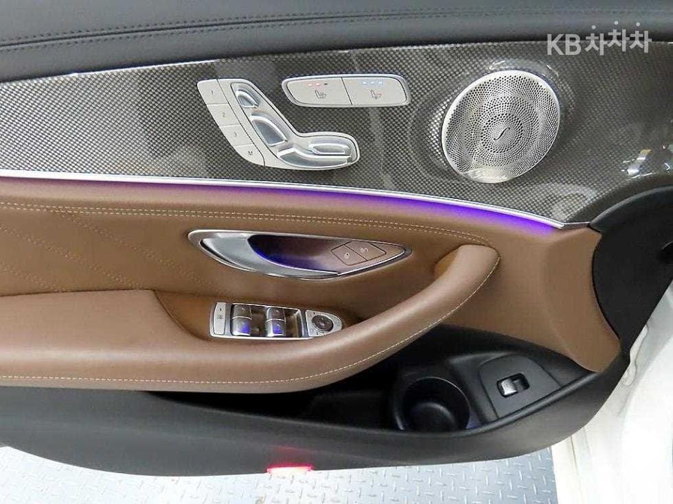 Mercedes-Benz E-Class (W213)E53 AMG 4MATIC+ Standard - 11