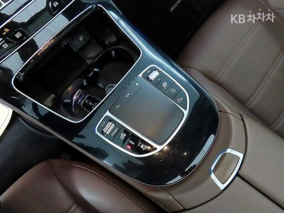 Mercedes-Benz E-Class (W213)E53 AMG 4MATIC+ Standard - 13