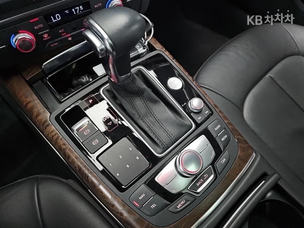 Audi A755 Turbo Diesel Injection 콰트로 Dynamic 4G - 15