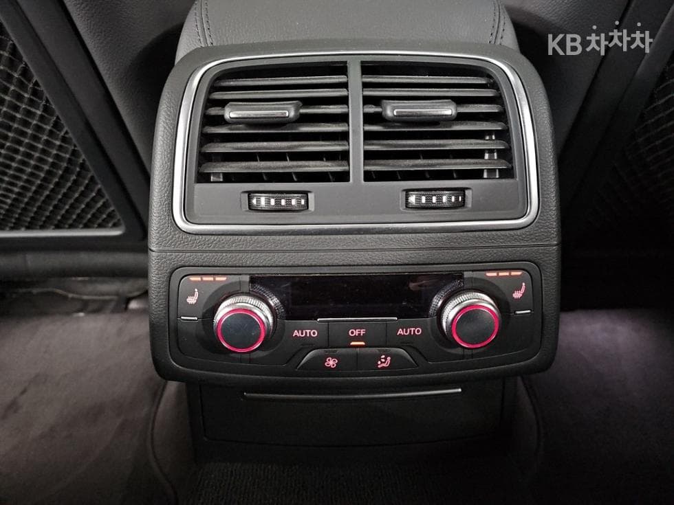 Audi A755 Turbo Diesel Injection 콰트로 Dynamic 4G - 16