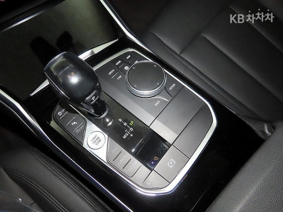 BMW 3 Series (G20)320d Standard - 12