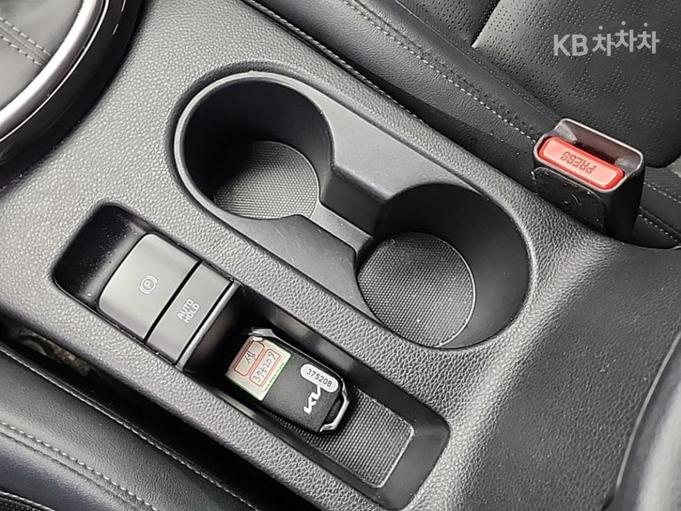 Kia Seltos1.6 Gasoline Turbo 2WD Trendy - 15
