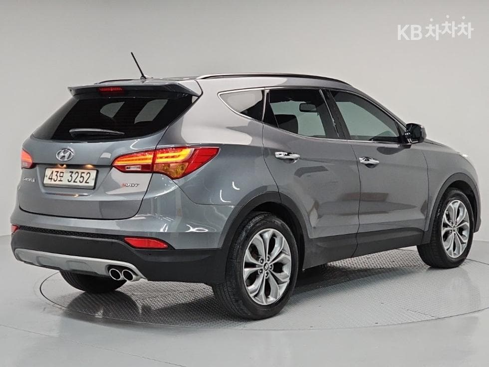 Hyundai Santa Fe DMHyundai R-engine 2.0 diesel 2WD PREMIUM Standard - 4