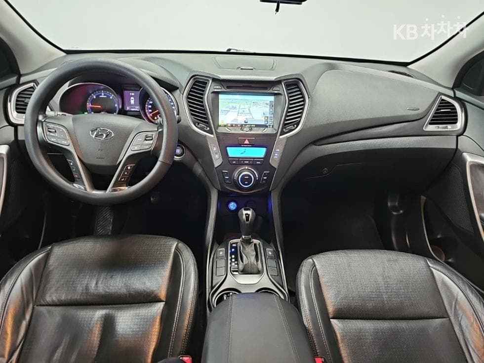 Hyundai Santa Fe DMHyundai R-engine 2.0 diesel 2WD PREMIUM Standard - 7