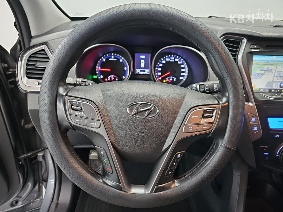 Hyundai Santa Fe DMHyundai R-engine 2.0 diesel 2WD PREMIUM Standard - 9