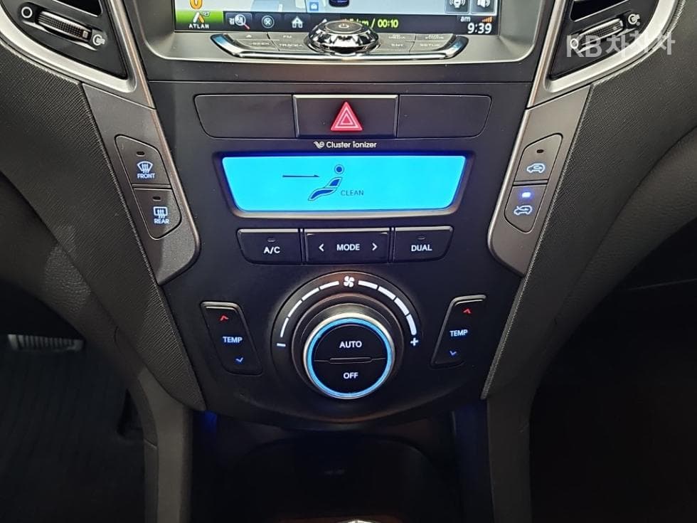 Hyundai Santa Fe DMHyundai R-engine 2.0 diesel 2WD PREMIUM Standard - 10