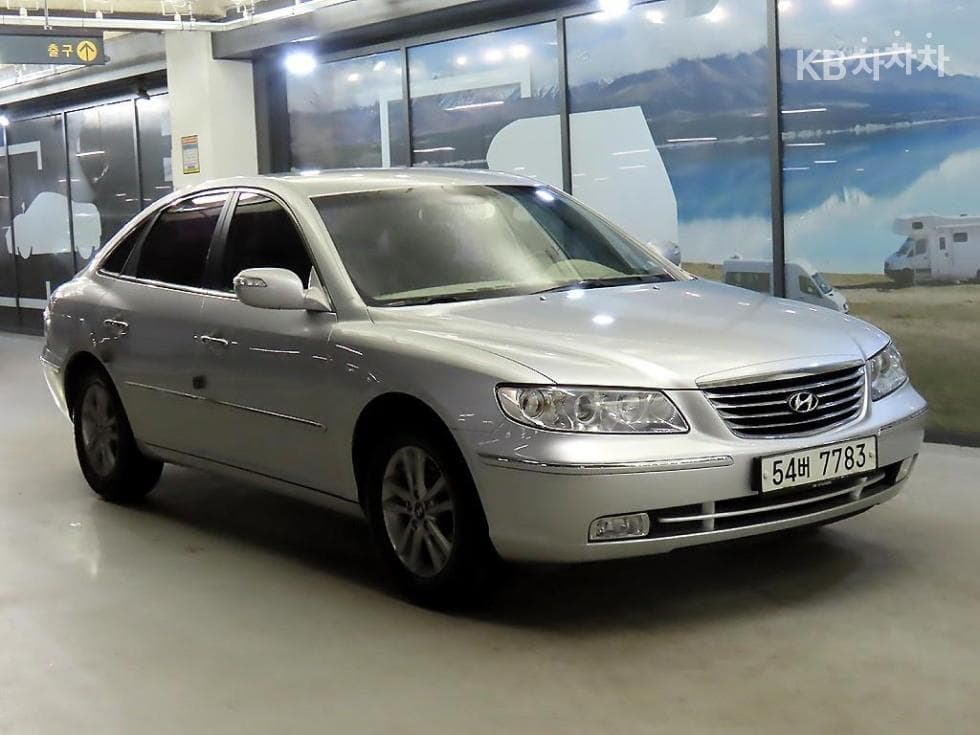 Hyundai Grandeur (Azera)TG Q270 Luxury Standard - Image 1