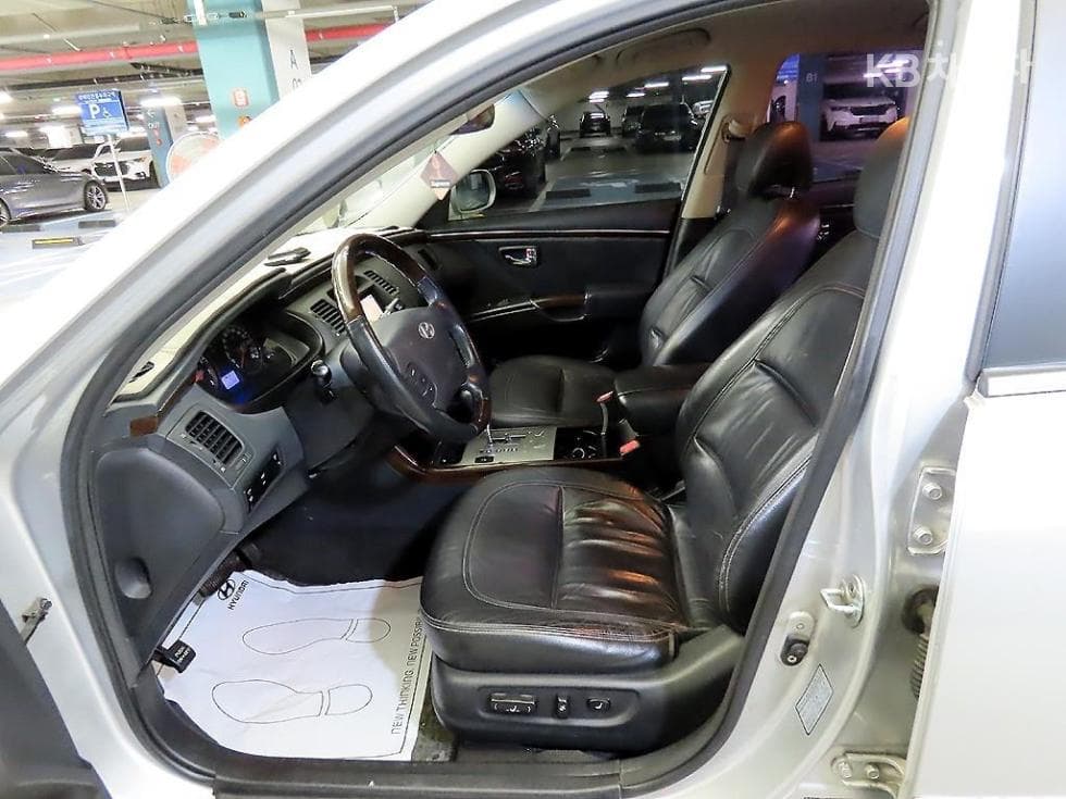 Hyundai Grandeur (Azera)TGQ270 Luxury Standard - 6