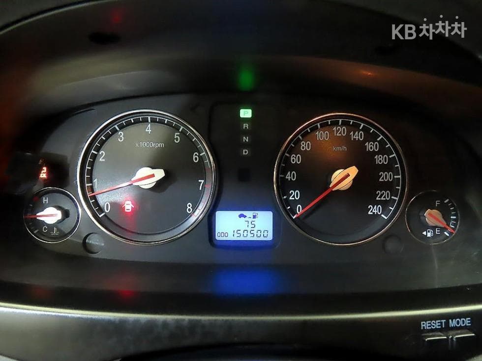 Hyundai Grandeur (Azera)TGQ270 Luxury Standard - 9