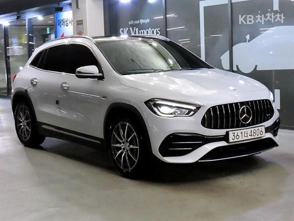 Mercedes-Benz GLA H247 M-AMG GLA 45 4Matic+ Standard - Image 1