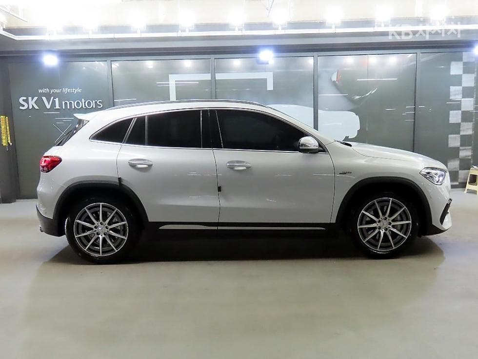Mercedes-Benz GLA H247M-AMG GLA 45 4Matic+ Standard - 3