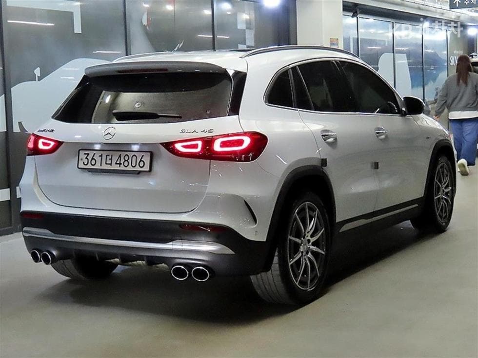 Mercedes-Benz GLA H247M-AMG GLA 45 4Matic+ Standard - 4