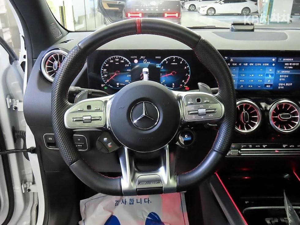 Mercedes-Benz GLA H247M-AMG GLA 45 4Matic+ Standard - 8