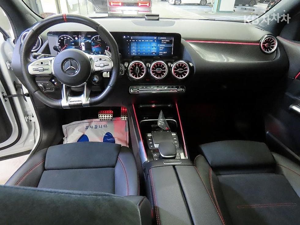 Mercedes-Benz GLA H247M-AMG GLA 45 4Matic+ Standard - 10