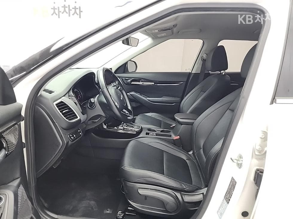 Kia Seltos1.6 Gasoline Turbo 2WD Trendy - 11