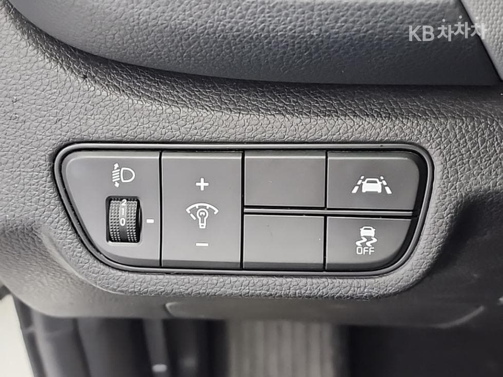 Kia Seltos1.6 Gasoline Turbo 2WD Trendy - 16