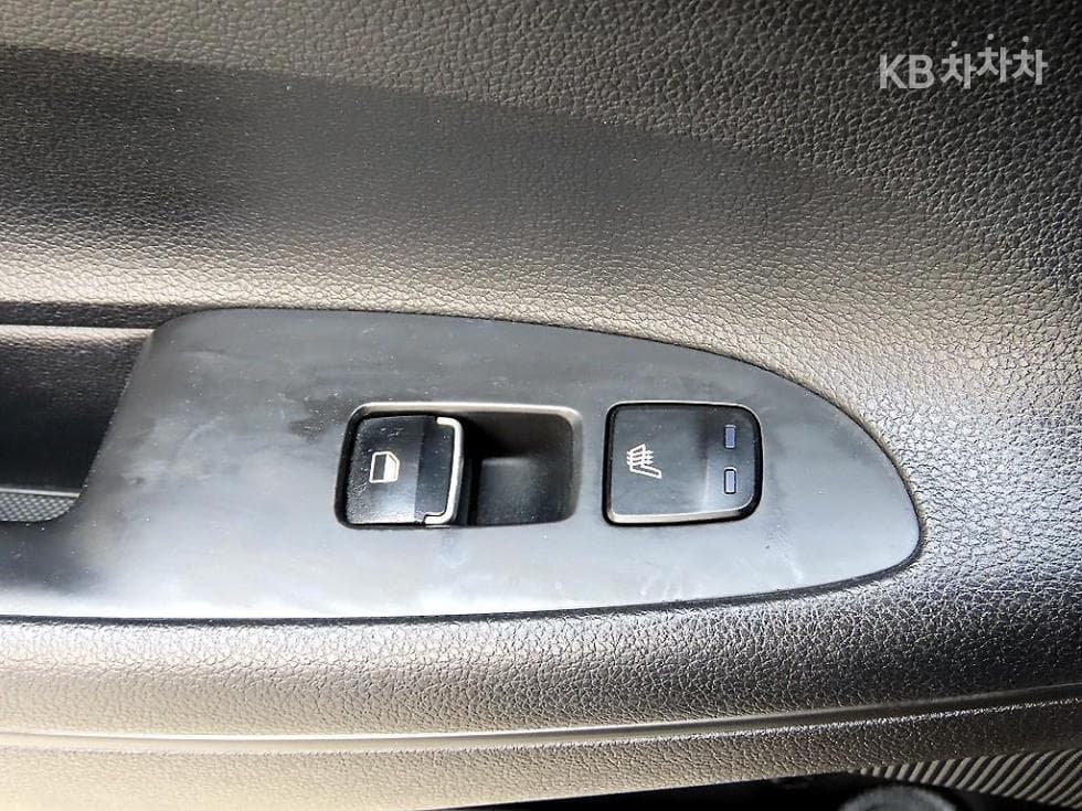 Hyundai Grandeur (Azera)IG3.0 LPi Modern - 17