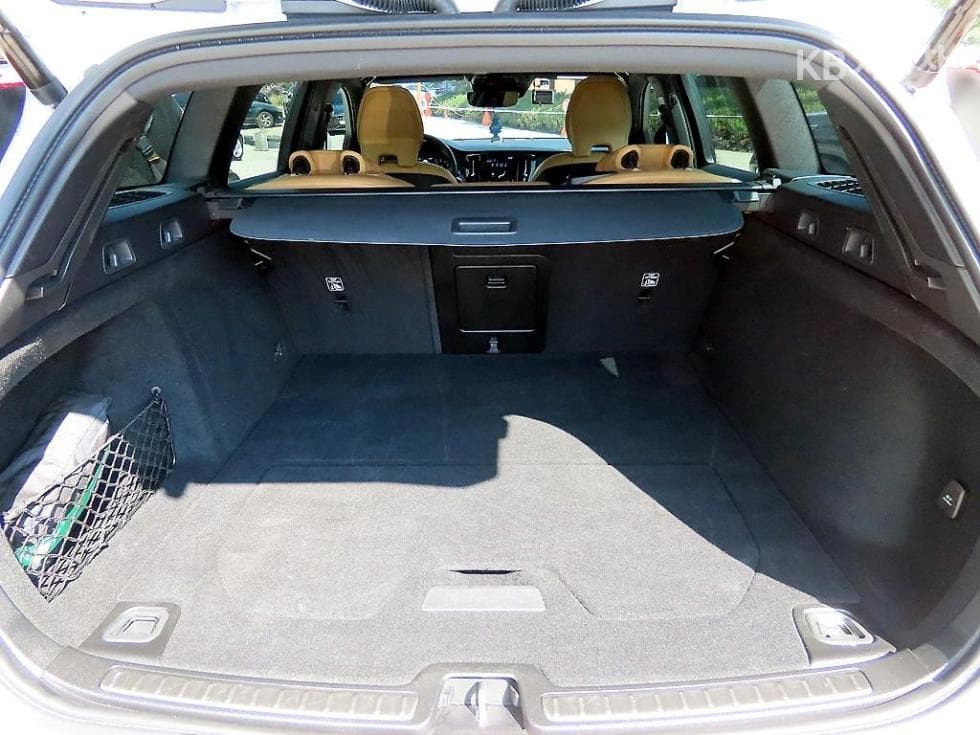 Volvo V60 CC(Second generation)B5 AWD Pro - 17