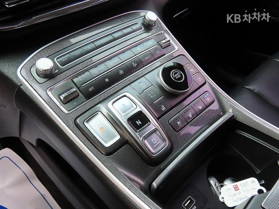 Hyundai The New (facelift) Santa Fe TMDiesel 2.2 2WD Premium 초이스 - 10
