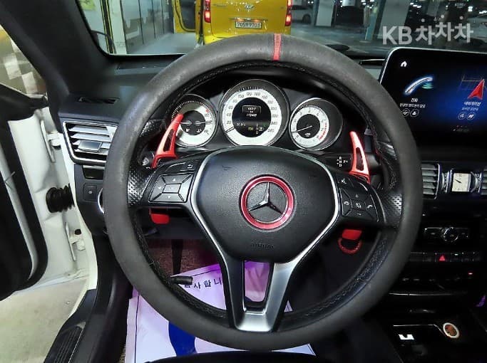 Mercedes-Benz New E-ClassE200 Coupe C207 - 8
