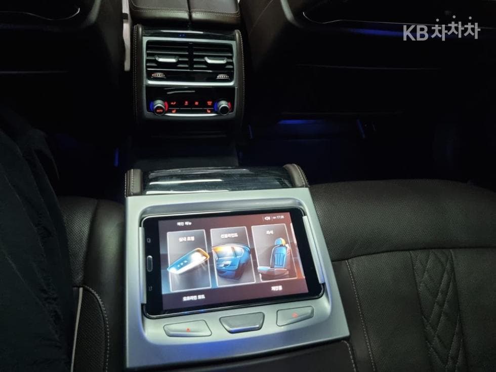 BMW 7시리즈 (G11)740d xDrive M Sport - 7