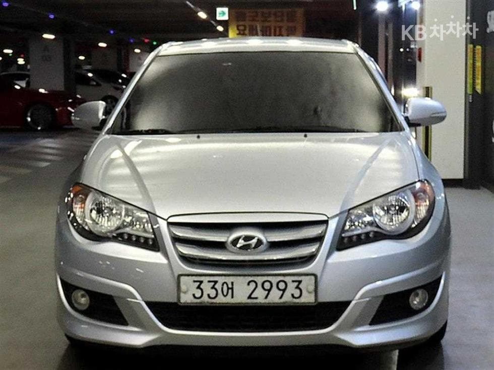 Hyundai Avante (Elantra)HybridHDeIII Standard - 2