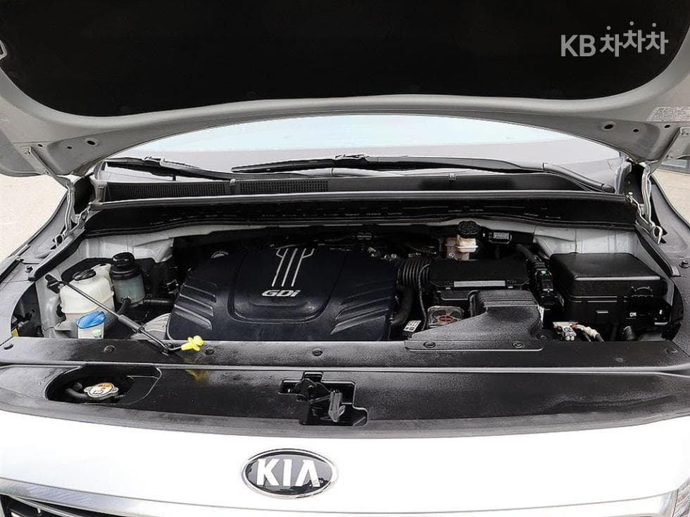 Kia All New Carnival9-seater 3.3 Gasoline Noblesse - 19