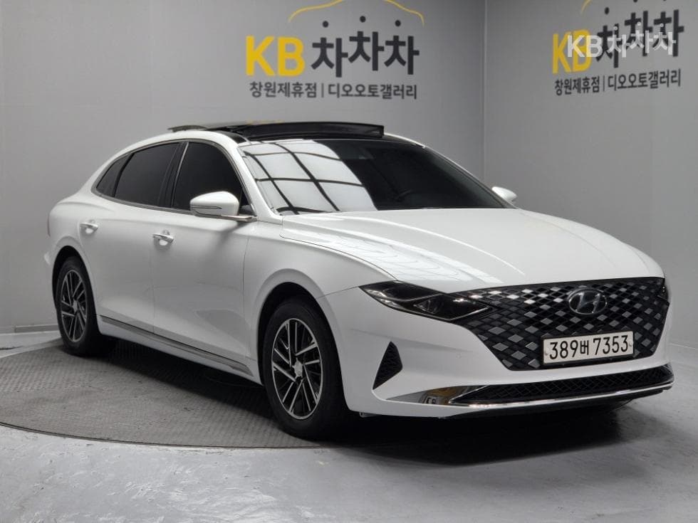 Hyundai The New (facelift) Grandeur (Azera)LPi 3.0 Rental car Modern - 3