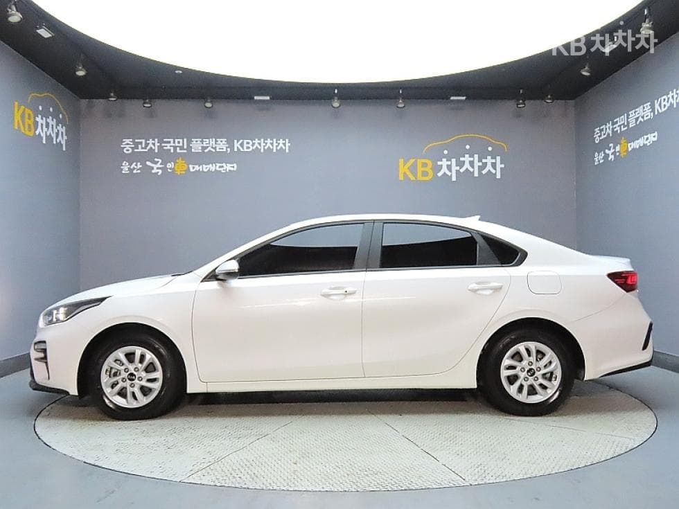 Kia All New K31.6 Gasoline Luxury - 5